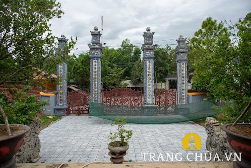 TrangChua.